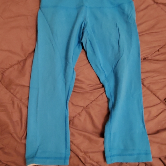 Lululemon crops reversible - Picture 2 of 5